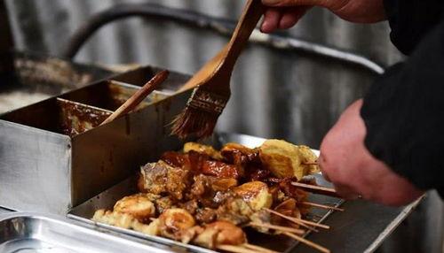 武汉夸父炸串爆料视频,夸父炸串，火爆视频揭秘美味瞬间  第3张