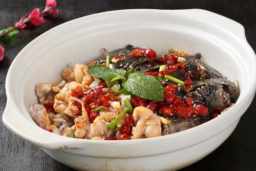 餐饮爆料牛蛙视频,从视频爆料看餐饮行业新趋势  第2张